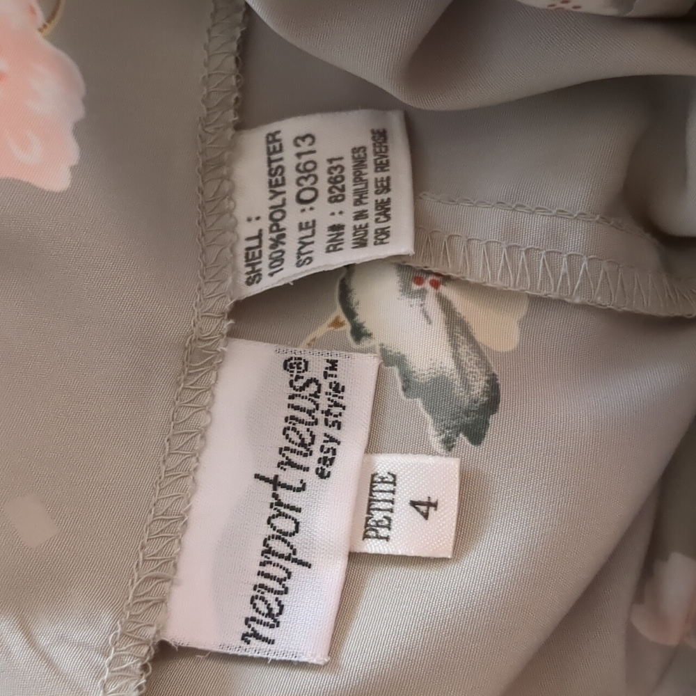 Newport News gray dress with floral accents, sized 4P - Picture 7 of 8